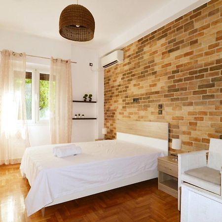 A Modern Rustic Cosy Apartment At The Foot Of Mount Lycabettus Athén Kültér fotó