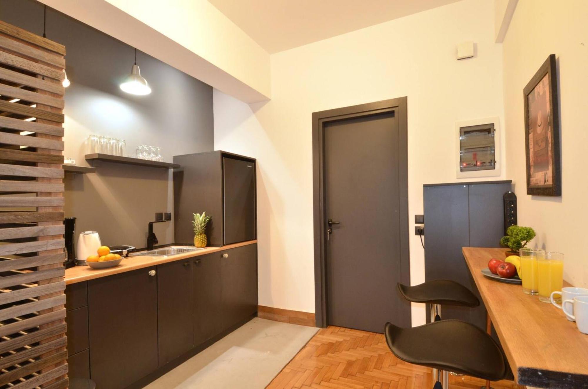 A Modern Rustic Cosy Apartment At The Foot Of Mount Lycabettus Athén Kültér fotó