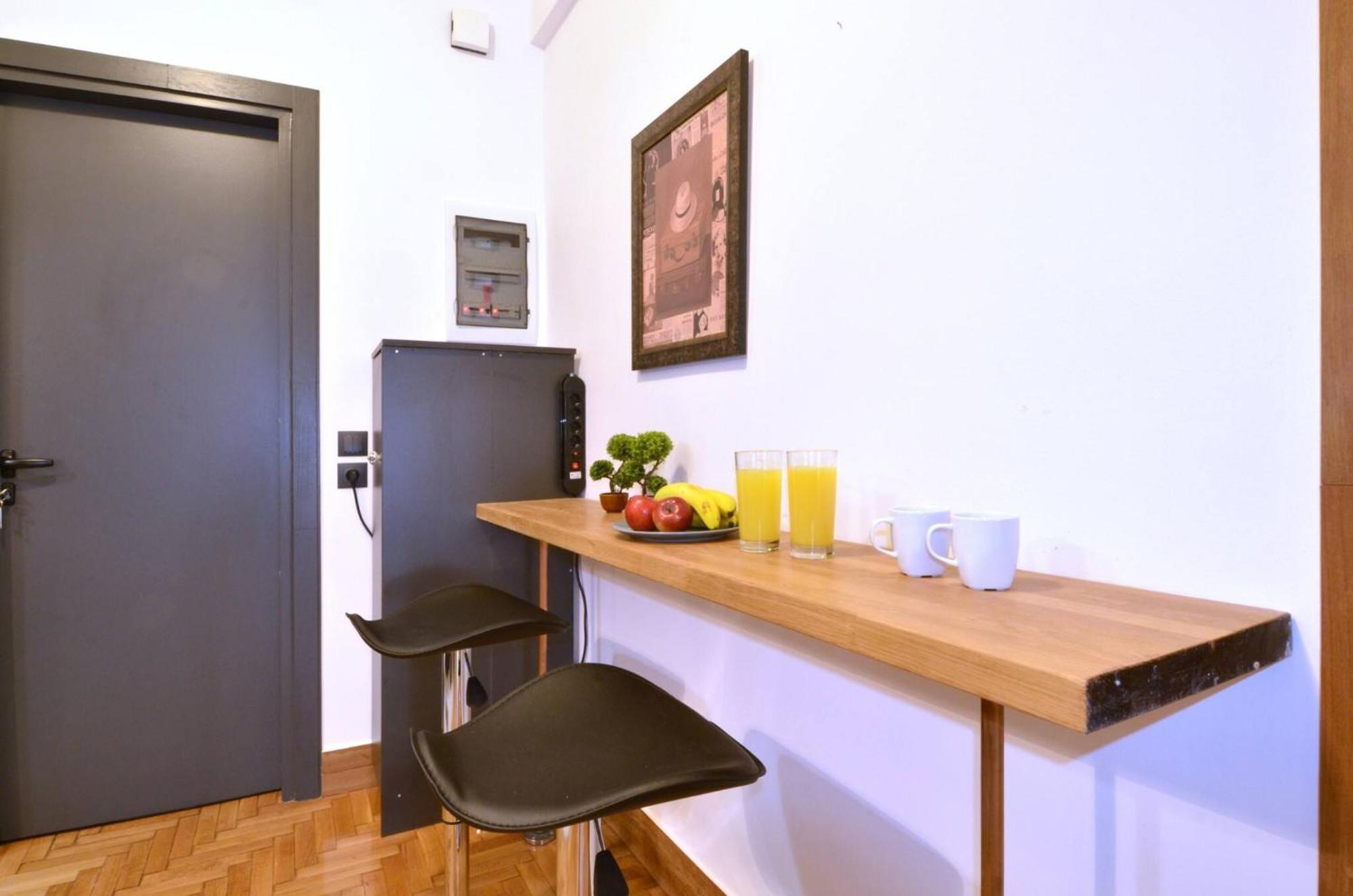 A Modern Rustic Cosy Apartment At The Foot Of Mount Lycabettus Athén Kültér fotó